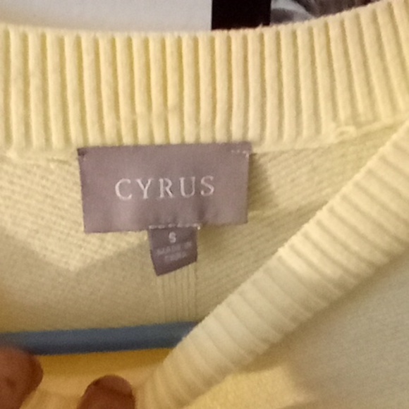 Women's Cyrus collection size small very new color banana yellow popular brand - Picture 2 of 13